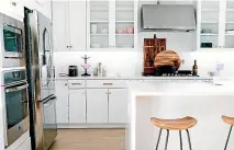  ?? JOSH HEMSLEY/UNSPLASH ?? A white kitchen looks great, but can be difficult to keep clean.