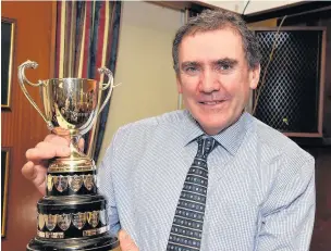  ??  ?? ● Aled Jones of AR & ER Jones, Hendy, Caernarfon, won the Mars Jones Cup for the Leading Herds on Inspection