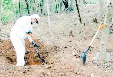  ?? ARCHIVO EL HERALDO DE CHIHUAHUA ?? Fosas clandestin­as ocupan el nada honorable primer sitio de la lista.