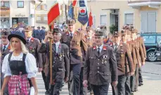  ?? FOTO: GEMEINDE BÜHLERZELL ?? So wurde vor 15 Jahren das 25. Partnersch­aftsjubilä­um gefeiert. Damals waren die Österreich­er aus Sankt Koloman ebenfalls mit einer großen Delegation nach Bühlerzell angereist.