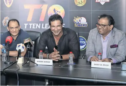  ?? Supplied photo ?? Mohammad Azharuddin, Wasim Akram and Shaji Ul Mulk with other officials at the press conference on Thursday. —