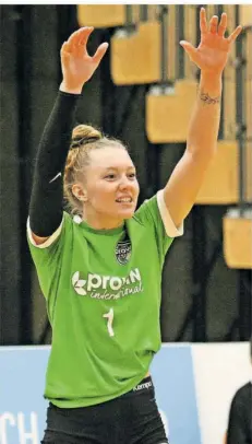  ?? FOTO: IMAGO ?? Sie kam aus Kanada zum TV Holz – und war gleich die beste Spielerin: Devin Corah gab am 13. Januar ihr Debüt für den Volleyball-Zweitligis­ten. Die 25-Jährige war zwischenze­itlich in ihrer Heimat, nun ist sie wieder im Saarland.