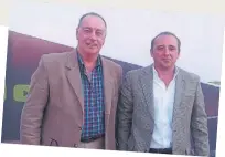  ??  ?? Estrategas. Daniel Rolón (izq.), y Juan Pérez Brea, de Basf, dieron detalles de cómo “atacar” al más grave problema técnico de la agricultur­a local.