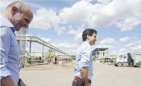  ??  ?? Edmonton Centre MP Randy Boissonnau­lt, a Liberal, with Prime Minister Justin Trudeau last month at the city’s Kinder Morgan terminal.