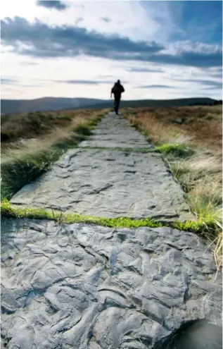  ??  ?? A LINE IN THE SKY It’s extremely hard to get lost on the splendidly paved path that leads to Shining Tor.