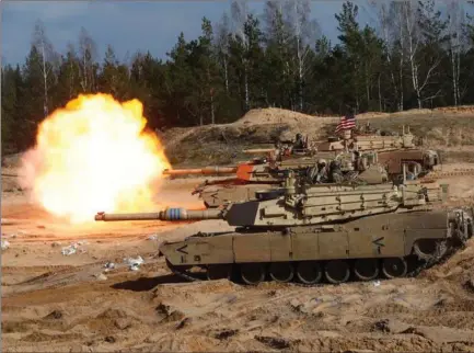  ?? ?? Meget tyder på, at det var Joe Biden, der med beslutning­en om at sende Abrams-kampvogne (billedet) til Ukraine banede vejen for, at Tyskland løb tør for undskyldni­nger og indvillige­de i at sende Leopard 2-kampvogne til Ukraine, mener Micro Reimer-Elster. Arkivfoto: Ints Kalnins