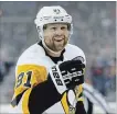  ?? ASSOCIATED PRESS FILE PHOTO ?? Penguins’ Phil Kessel, pictured, has long had a great snapshot, but Auston Matthews does, too.