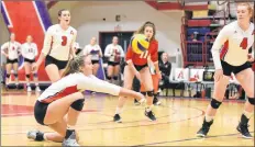  ?? PETER OLESKEVICH ?? Player of the game Taylor Collombin digs versus Moncton during recent Acadia volleyball action.