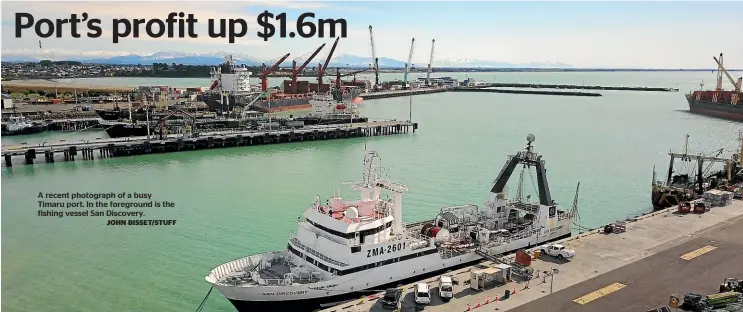  ?? JOHN BISSET/STUFF ?? A recent photograph of a busy Timaru port. In the foreground is the fishing vessel San Discovery.