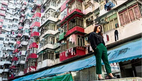  ??  ?? Hong Kong boasts a host of must-have Instagram locations, but huge crowds of tourists are testing the patience of locals. — Photos: ISAAC LAWRENCE/AFP