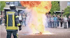  ?? RP-ARCHIVFOTO: ACHIM BLAZY ?? Die Feuerwehr Mettmann feiert ihr 150-jähriges Bestehen und lädt zu einem Tag der offenen Tür ein.