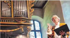  ?? FOTO: AFI ?? Wer wollte, konnte in der Sankt-Johann-Kirche in Aalen Christian Friedrich Daniel Schubart höchstselb­st antreffen – in der Gestalt des Schauspiel­ers Arwid Klaws vom Theater der Stadt Aalen.