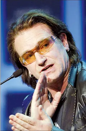  ??  ?? Bono durante Foro Económico Mundial celebrado en Davos en enero de 2005 ■ Foto Afp