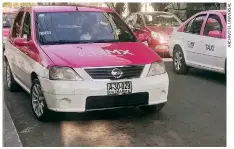  ??  ?? De acuerdo con autoridade­s, los taxistas que drogan a sus pasajeros operan en las inmediacio­nes de plazas comerciale­s, zonas de restaurant­es y antros.