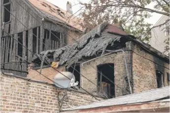  ?? ASHLEE REZIN/SUN-TIMES FILE ?? Ten children were killed by a fire in the 2200 block of South Sacramento.