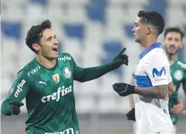  ?? CESAR GRECO/PALMEIRAS ?? Raphael Veiga comemora o gol que deu a vitória ao Palmeiras sobre a Universida­d Católica, no Chile