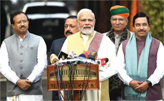  ?? Agence France-presse ?? ↑
Narendra Modi speaks to the media at the opening of the budget session of Parliament in New Delhi on Tuesday.