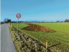  ?? Foto: Dagmar Kübler ?? Die ersten Vorarbeite­n für die neue Ortsumfahr­ung von Lengenfeld haben bereits stattgefun­den.