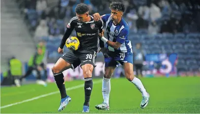  ?? ?? Felippe Cardoso tem estado lesionado, mas é o mais bem posicionad­o para substituir Clayton