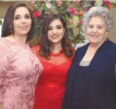  ??  ?? Brenda acompañada por su mamá Alejandra Rodríguez Cárdenas y su abuelita Hortencia Cárdenas Cuéllar.