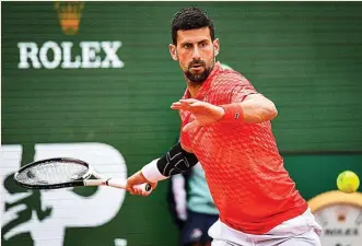  ?? ?? Los deportista­s no residentes también deben liquidar con Hacienda. En la imagen, Novak Djokovic.