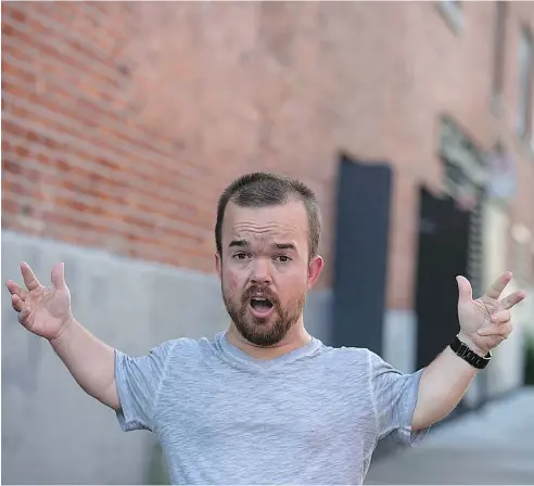  ??  ?? For California comedian Brad Williams, who stands 4-foot-4, so-called offensive humour “allows us to point out unfairness in society.”