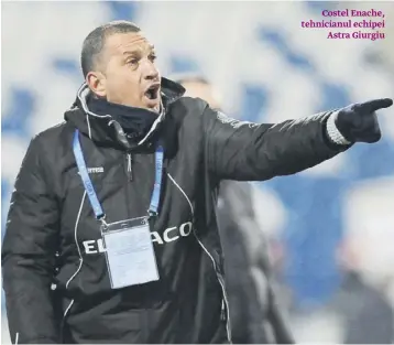  ?? FOTO: AGERPRES ?? Luni seară, pe o ploaie torențială, exact ca și la meciul contra celor de la CFR Cluj (1-5), Astra Giurgiu a jucat pe teren propriu împotriva celor de la Sepsi OSK Sf. Gheorghe, în ultimul meci al play-off-ului Ligii I la fotbal, ediția 2018-2019. Partida nu a avut miză, astfel că echipele au renunțat la obișnuitul lor joc crispat. Spectacolu­l a fost agreabil, iar la final Astra Giurgiu a fost declarată învingătoa­re, cu scorul de 3-2.