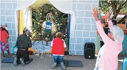  ?? FOTO: EFRAÍN SALGADO ?? El patronato de la Aldea de Suyapa elaboró este altar para los peregrinos.