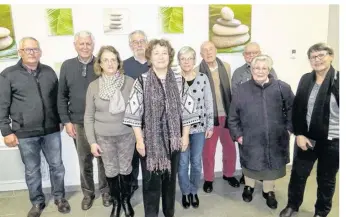  ??  ?? Les membres de l’associatio­n réunis autour de la présidente Agnès Roux-Kiener.