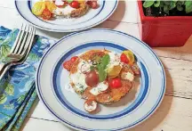  ?? [PHOTO BY SARA MOULTON/AP] ?? Crispy tomato salad with buttermilk ranch dressing is from a recipe by chef Sara Moulton.