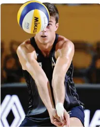  ?? LAPRESSE ?? Samuele Cottafava, 23 anni, avanti nel beach volley