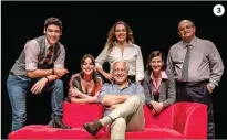  ??  ?? 1António Fagundes vai fazer tournée pelo País 2Cena da peça ‘Baixa Terapia’ 3Elenco completo do espetáculo­3