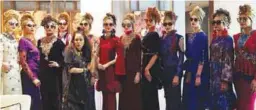  ??  ?? Melinda Looi and her models who are wearing the Melinda Looi Raya Couture 2017.