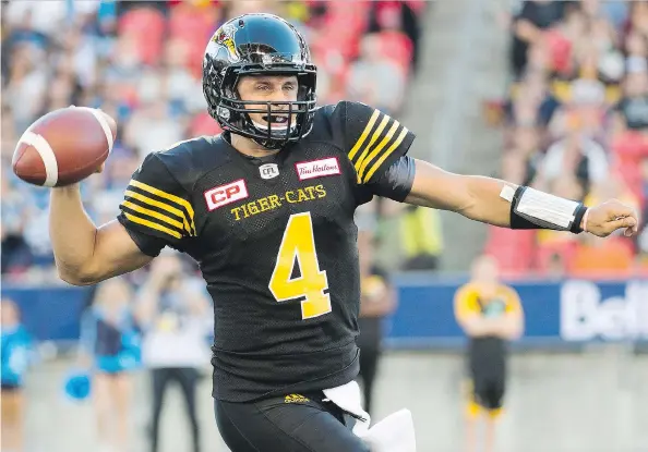  ?? NATHAN DENETTE/THE CANADIAN PRESS ?? Quarterbac­k Zach Collaros was the “best player in the league” before getting injured in 2015, said Roughrider­s head coach and GM Chris Jones.