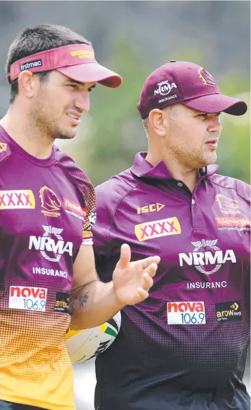  ?? Picture: AAP ?? CONFIDENT: Brisbane Broncos new head coach Anthony Seibold (right) chats to player Matt Gillett during a training session in Brisbane yesterday,