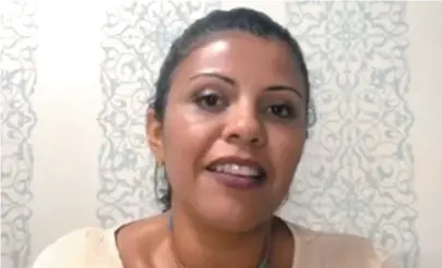  ?? ASSINATURA DA FOTO ?? O jornalista Donaldson Gomes, editor do CORREIO, conversa com Alcina Mendes, CEO da Limiarh, sobre igualdade de oportunida­des para mulheres no mercado de trabalho