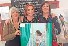  ??  ?? Eveleigh (middle) with her mother, Helen Sonnekus (left) and family friend, Pretoria based artist Liana van Dyk, who showcased her art at the launch. Her work is also on exhibition at the Diaz Art Cafe in Mossel Bay.