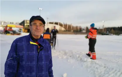  ??  ?? Veteranen Seppo Räty har ordnat skidtävlin­gar i över 40 år och var aldrig oroad över FM.