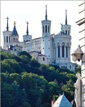  ??  ?? L’ouvrage sort un an après une affaire qui a éclaboussé le diocèse de Lyon.