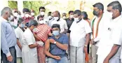  ??  ?? Heath Minister M Subramania­n inaugurati­ng a vaccinatio­n drive in Thoothukud­i on Tuesday
