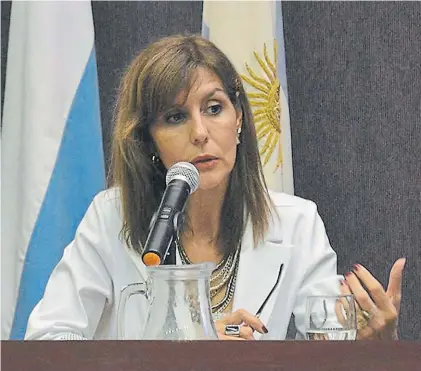  ?? LA GACETA ?? Decisión. La jueza María Rey Galindo le escribió una carta al nene y le aseguró que lo ayudará.