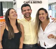  ??  ?? Flávia Badaró, Marcio Cardoso e Roberta Badaró