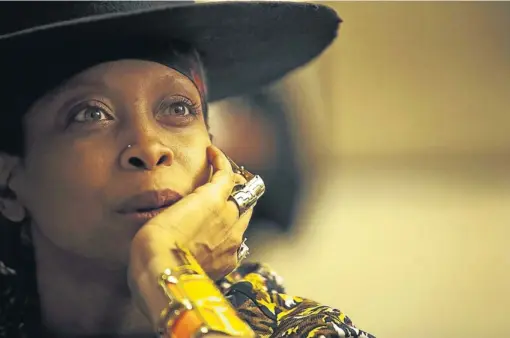  ?? Picture: THOMAS HOLDER ?? THINKING HAPPY THOUGHTS: Erykah Badu at her hotel before her performanc­e at the Cape Town Jazz Festival last night