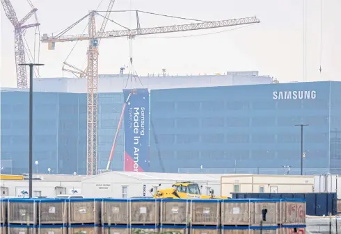  ?? AFP ?? Samsung’s Austin semiconduc­tor plant in Taylor, Texas, on Tuesday.