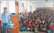  ?? HT PHOTO ?? A volunteer — DAP (Daughters are Precious) Rakshak — during an awareness session on sex determinat­ion and female foeticide at a college in Jhunjhunu on Friday.