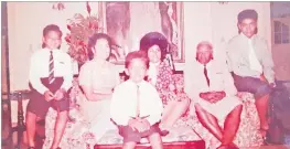  ?? Picture: SUPPLIED/KATRINA BROWN ?? The official photograph of Ratu Sir George Cakobau and his family
kept by Elizabeth Brown in her photo album.