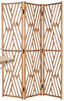  ??  ?? Christy screen (1 320mm L x 1 790mm H) R3 495, Block &amp; Chisel