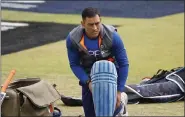  ??  ?? M.S . Dhoni