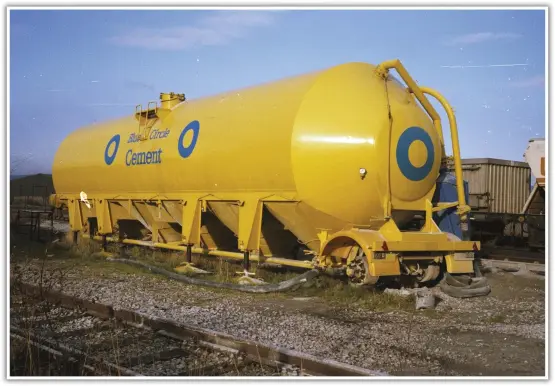  ??  ?? Three or four Blue Circle Cement PCAs would arrive at Heywood in the local trip every few days and, although they were normally unloaded directly into a waiting road vehicles, Blue Circle also positioned a static silo in the small yard.