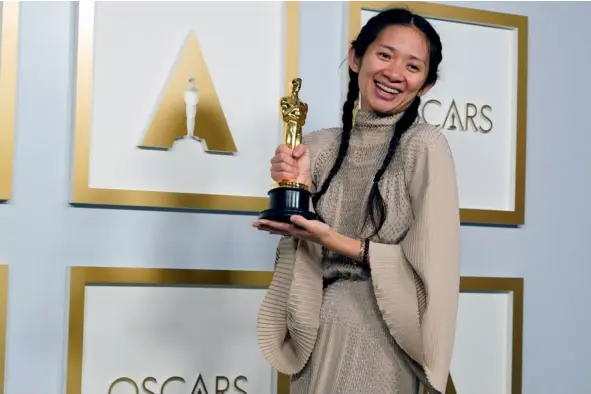  ?? AFP ?? La cineasta china Chloé Zhao no pudo presentar su galardonad­a cinta Nomadland, en China.